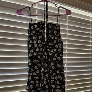Lizard Thicket Black Daisy Dress. Low back.